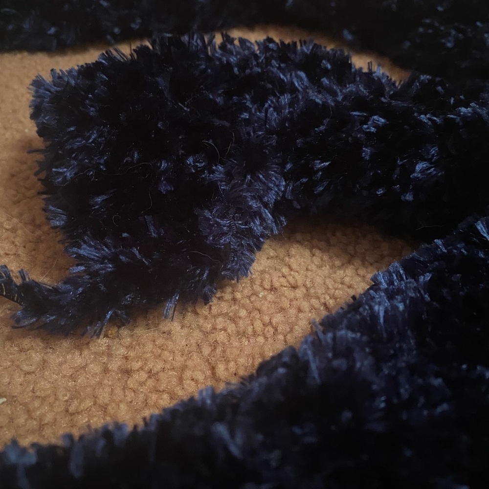 Scarf - Picture 3 of 4